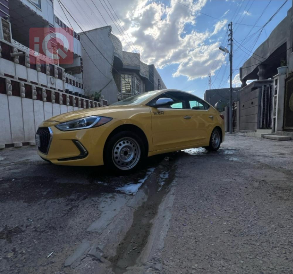 هیوندای ئەلەنترا